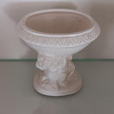 Inarco Cherub ceramic vase - dish with roses and a porcelain swan
