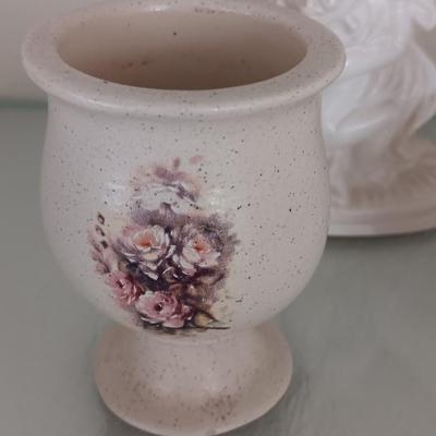 Inarco Cherub ceramic vase - dish with roses and a porcelain swan