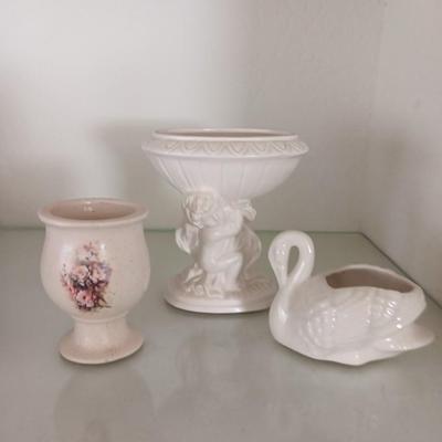 Inarco Cherub ceramic vase - dish with roses and a porcelain swan