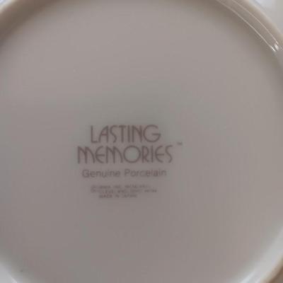 Mother & Grandmother collectible plates and two Bavaria Germany China plates