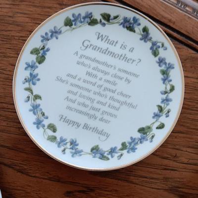 Mother & Grandmother collectible plates and two Bavaria Germany China plates
