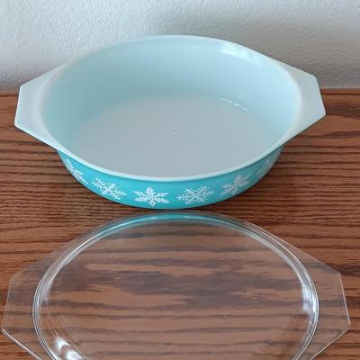 Rare Vintage Pyrex Turquoise Snowflake Lg Oval Casserole with Lid 045
