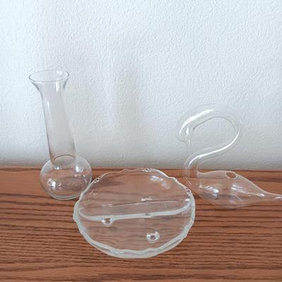 Heisey Waverly pattern relish dish - Handblown glass swan - elegant vase