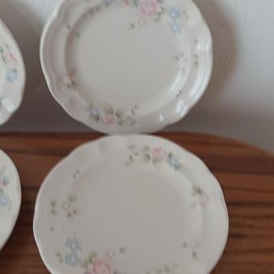 Set of PFALTZGRAFF Tea Rose 4-piece setting - Mugs - Saucers - plates- Bowls 1 of 2