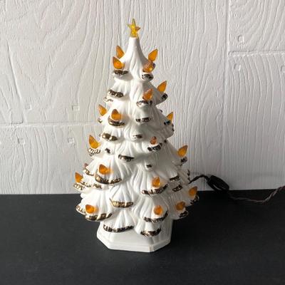 LOT 18G: Vintage 1970 White & Gold Ceramic Lit Christmas Tree (works)