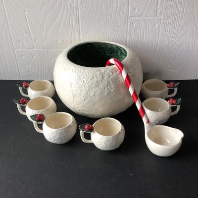 LOT 19G: Vintage 1950s Riddell California Pottery Holly Punch Bowl w/ 6 Matching Cups & Candy Cane Ladle