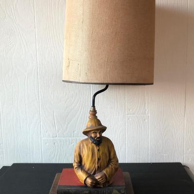 LOT 38B: Vintage Fisherman & Book Lamp (Works)