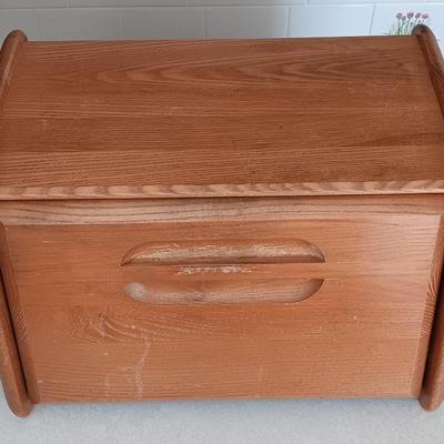 Nice wooden bread box with Biscuit warmer - basket - bamboo cutting board
