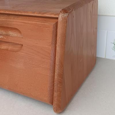 Nice wooden bread box with Biscuit warmer - basket - bamboo cutting board
