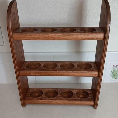 Wooden wall hanging spice rack and Chicago cutery set in knife block