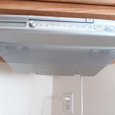 Working NICE! Cupboard undermount Sony AM/FM CD radio