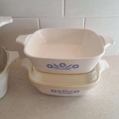 Blue cornflower Corning ware Petite pan's P-41 some with lids