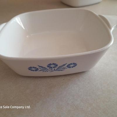 Blue cornflower Corning ware Petite pan's P-41 some with lids