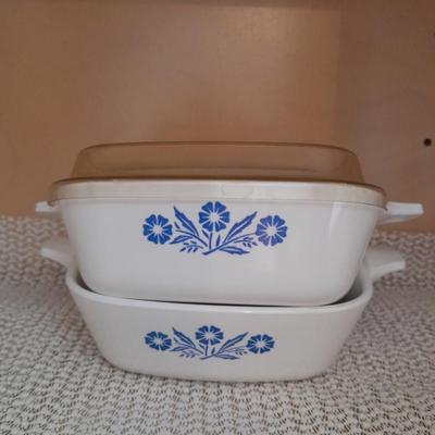 Blue cornflower Corning ware Petite pan's P-41 some with lids