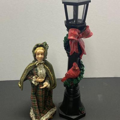 Christmas Caroler and Light