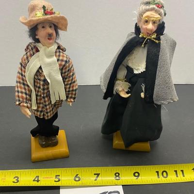 Christmas Caroler
