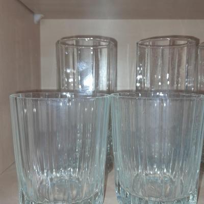 Fourteen glass Drinking glasses