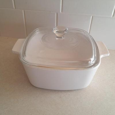 Blue cornflower Corning ware 1.5 Qt and one corning ware - like white casserole dish with lid