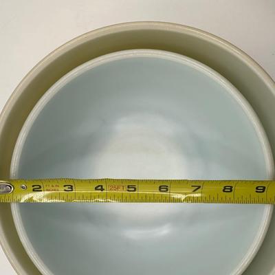 PYREX Mixing Bowls Set of (2)
