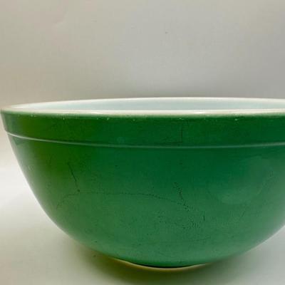 PYREX Mixing Bowls Set of (2)