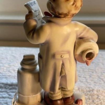 HUMMEL Figurine #322 TMK-4 LITTLE PHARMACIST 6" Tall in Good Preowned Condition as Pictured.