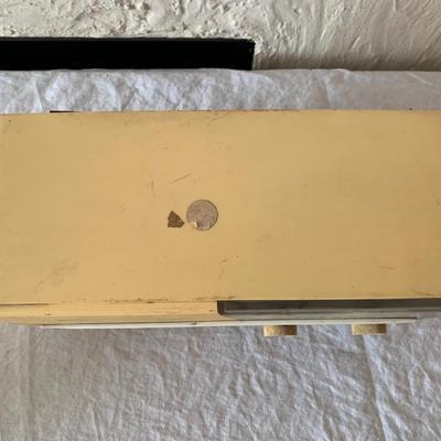 VIntage Majestic Black Magic radio