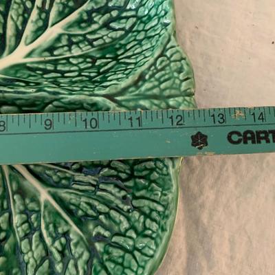Country Cabbage Leaf Serving platter Ceramic