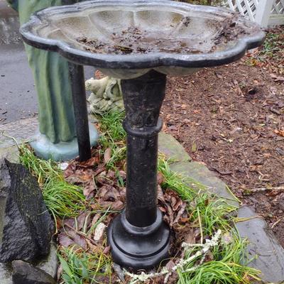 Cast Metal Bird Bath