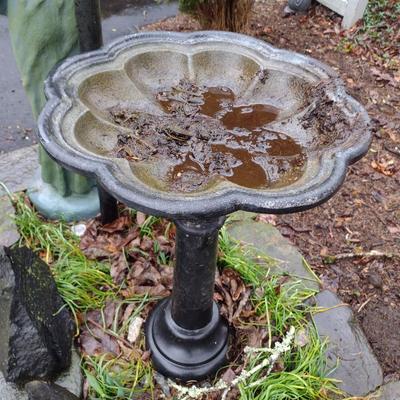 Cast Metal Bird Bath
