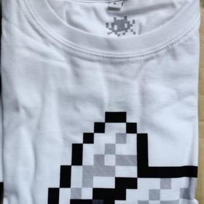 INVADER- PIXEL FLY SHIRT