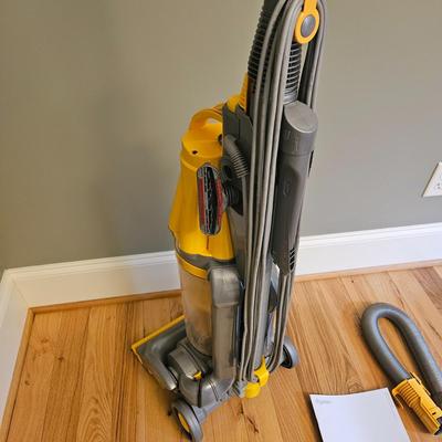 Dyson DC07 Vacuum (DR-DW)