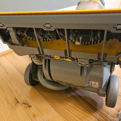 Dyson DC07 Vacuum (DR-DW)