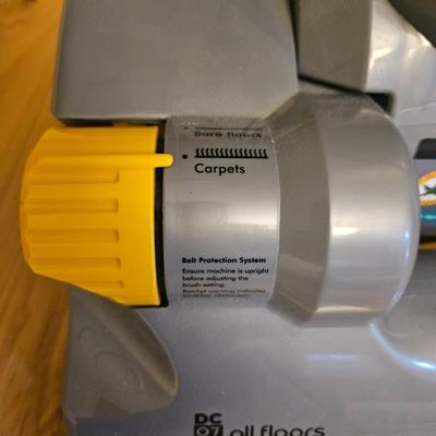Dyson DC07 Vacuum (DR-DW)