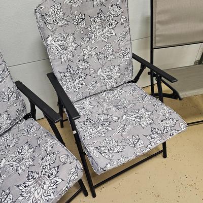 Two Pairs of Outdoor Patio Chairs (G-JS)