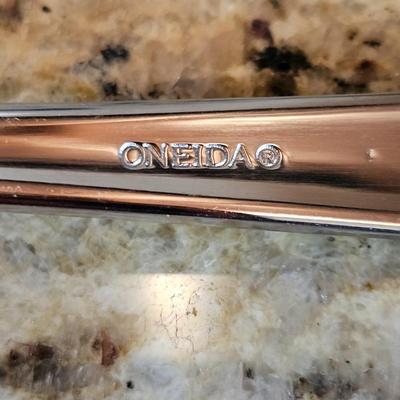 Oneida Tortola Stainless Flatware and More (K-MK)