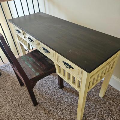 Office Desk and Chair (O-DW)