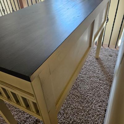 Office Desk and Chair (O-DW)