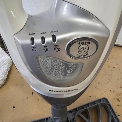 Collection of Cleaning Items & Supplies (L-JS)
