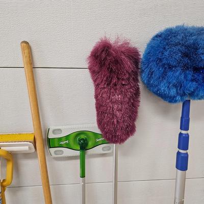 Collection of Cleaning Items & Supplies (L-JS)