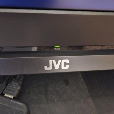 JVC Genessa 32' LCD TV and Roku (B1-DW)