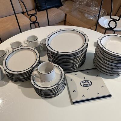Perfect condition full set of Dansk Bistro Fredriksborg band dotted dishes, bowls and mugs