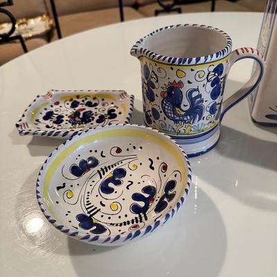 3 pieces of Italian ceramica.