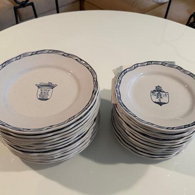 Beautiful Portuguese plate set