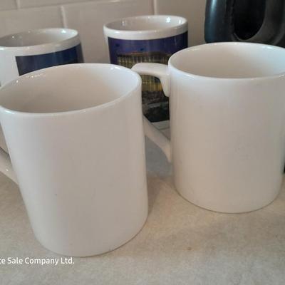Sunbeam Automatic coffee maker with Coffee mugs and filters
