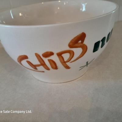 Large chip - popcorn - Peanuts - Pretzel serving bowl mug with 4 smaller bowls.