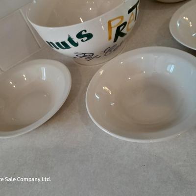 Large chip - popcorn - Peanuts - Pretzel serving bowl mug with 4 smaller bowls.