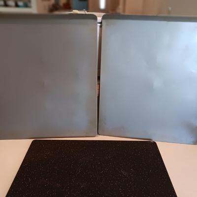 Double insulated Cookie sheets and a board for cooling