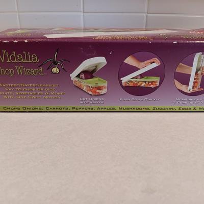 Vidalia chop wizard Chop or dice fruits, vegetables, and more