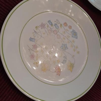 Corelle corningware dish set - plates - platter - mugs & saucers