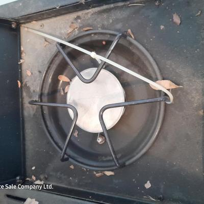 Nice Stainless Brinkman grill with propane bottle and cover